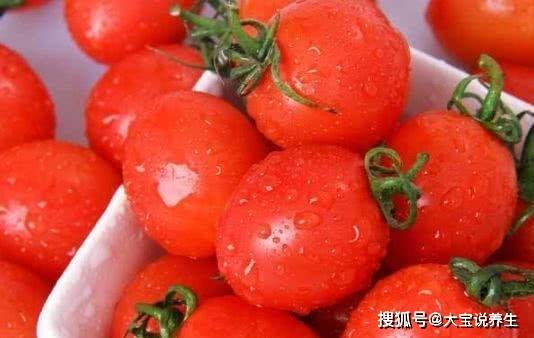 探索小巷美食秘境，最新毒奶瞎之旅