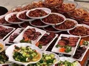 米希儿最新，小巷中的美食秘境